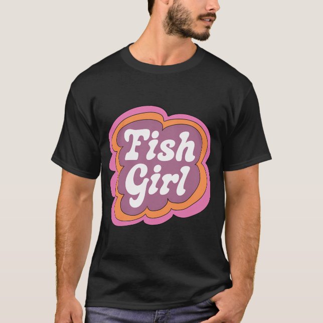 Camiseta Garota do Peixe (Roxo sobre Rosa) (Frente)