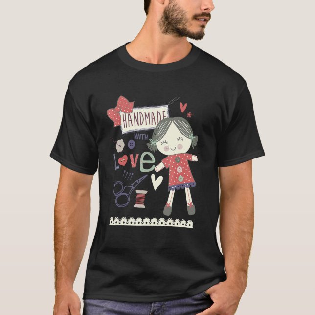 Camiseta Garota Motora Costurando Sekstress Amor Bonecas De (Frente)