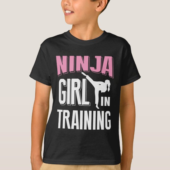 Camiseta Garota Ninja Treinando Karate Taekwondo S Para Gar (Frente)