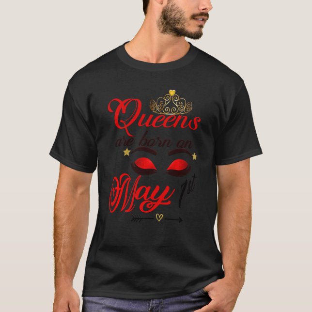 Camiseta Garotas bonitas de aniversário são Nasceres em mai (Frente)