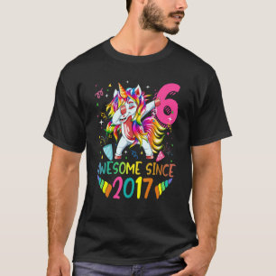 Camiseta Garotas de 6 anos doem adolescentes bebendo Unicor