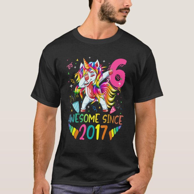 Camiseta Garotas de 6 anos doem adolescentes bebendo Unicor (Frente)