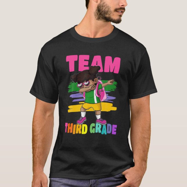 Camiseta Garotas De Dabbing De Equipe De Terceiro Grau De V (Frente)