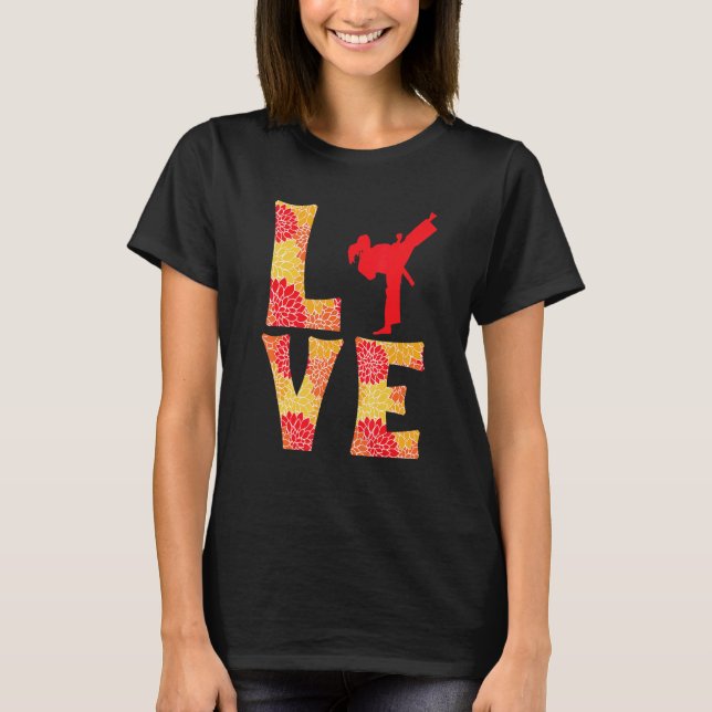 Camiseta Garotas e Mulheres Clássicas de Karatê Amam (Frente)