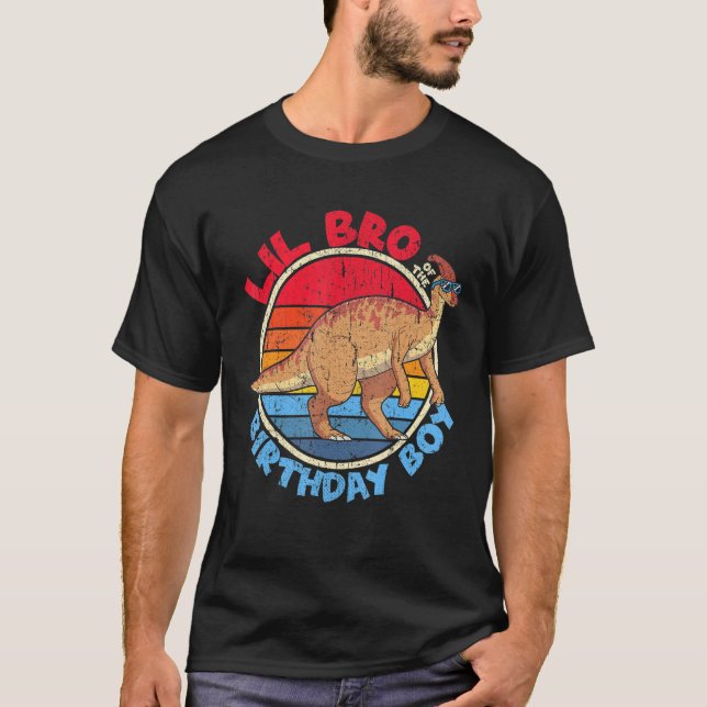 Camiseta Garoto Aniversário Eu Irei Irmão I Parasaurolophus (Frente)