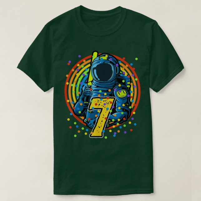 Camiseta Garoto de 7 anos de aniversário dá nascimento a 7  (Frente do Design)