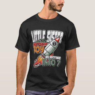 Camiseta Garoto de Aniversário da Irmã Pequena Bater Em 7 F