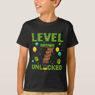 Camiseta Garoto engraçado de 7 anos faz aniversário, jogado