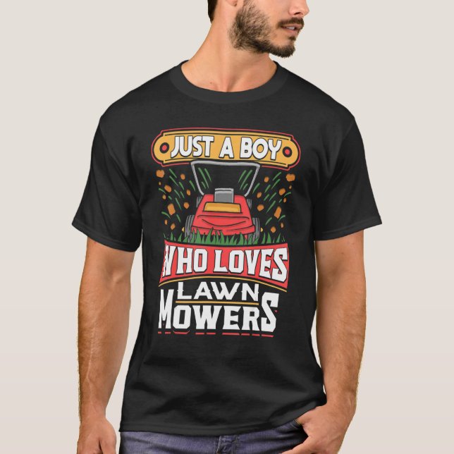 Camiseta Garoto Que Adora Jardinagem De Mowers (Frente)
