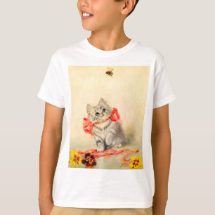 Camiseta Gatinho com Fita Vermelha