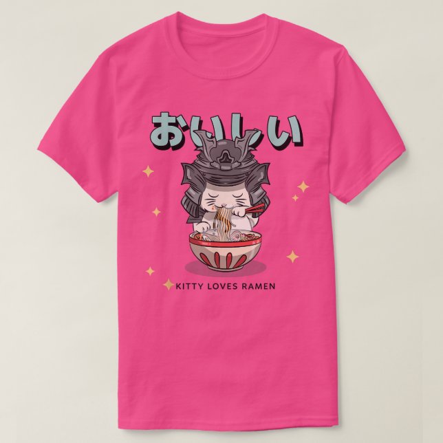 Camiseta gatinho com um capacete samurai comendo Rêmen japo (Frente do Design)