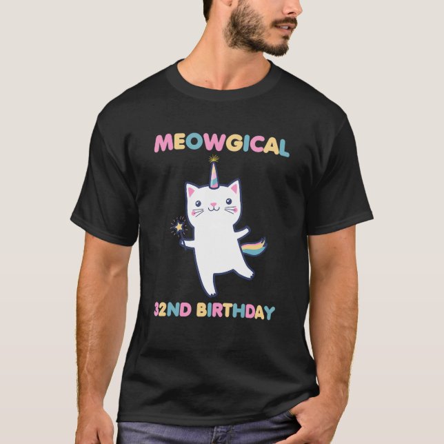 Camiseta Gatinho De 32 Anos, 32 Anos, 32 Anos, (Frente)