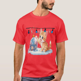 Camiseta Gatinho de Natal Fofo Brincando com Enfeite