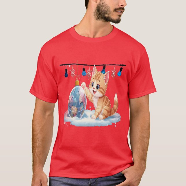 Camiseta Gatinho de Natal Fofo Brincando com Enfeite  (Frente)