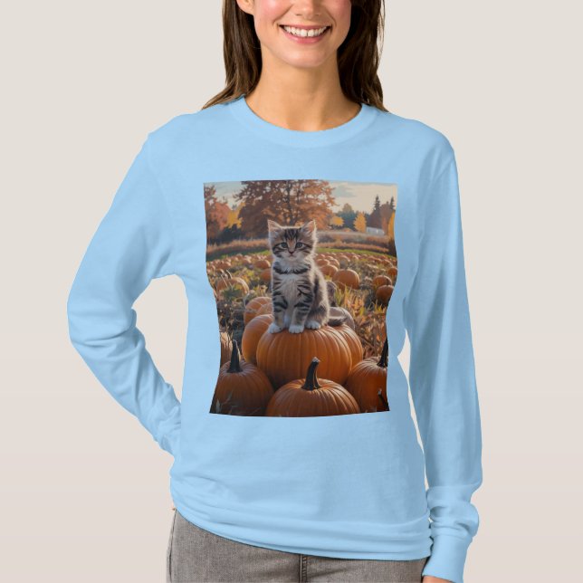 Camiseta Gatinho em Campos de Bomba Camisa-T de Mulher (Frente)