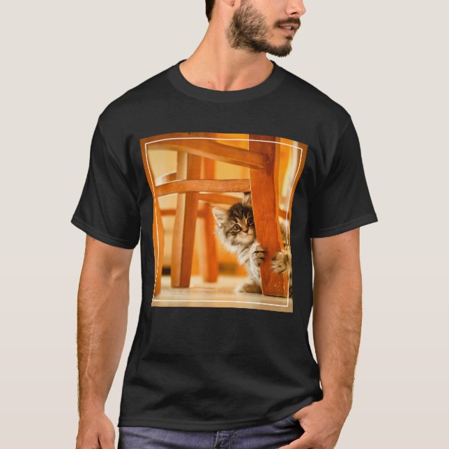 Camiseta Gatinho sob a cadeira (Frente)