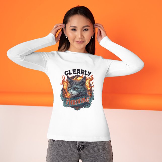 Camiseta Gato Atitude em Chamas – Claramente Prosperando (Clearly Thriving – Fire Cat Edition)