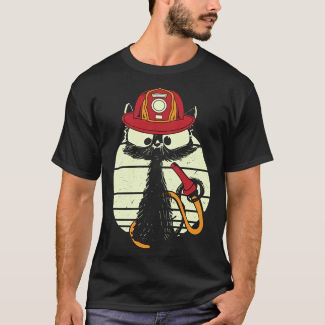 Camiseta Gato Bombeiro Em Uniforme De Bombeiro Bombeiro (Frente)
