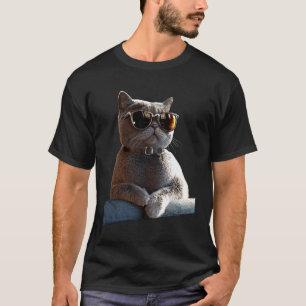 Camiseta Gato British Shorthair com Óculos de Sol Amor de M
