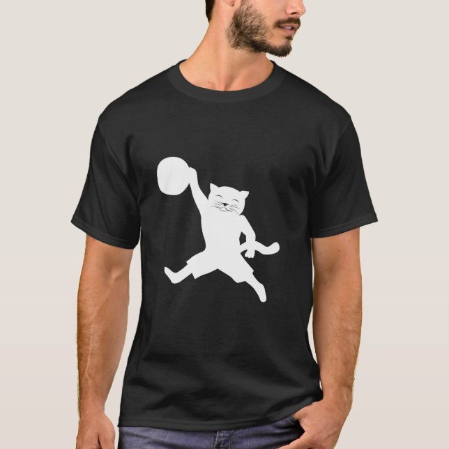 Camiseta Gato com basquetebol saltando para bater em silhou (Frente)