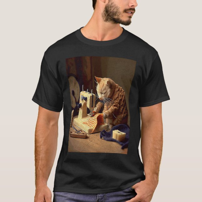 Camiseta Gato Costurando Macarrão Com Queijo (Frente)