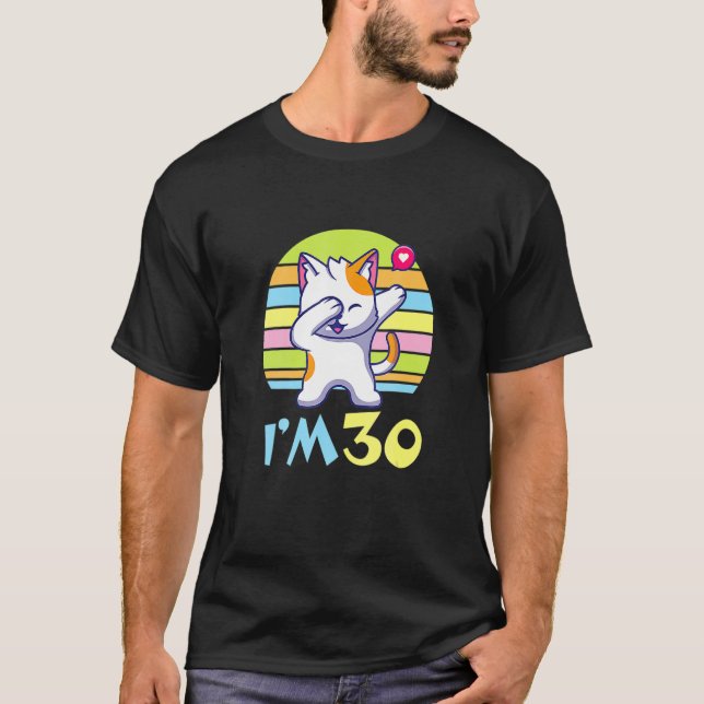 Camiseta Gato Dabbing Com Coração Feliz Para Mim Com Vocês  (Frente)