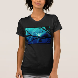 Camiseta Gato de Cheshire entre árvores