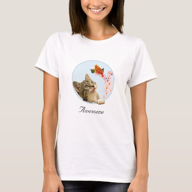 Camiseta Gato de gueira, flores e pássaro vermelho (Frente)