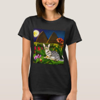 Gato de Mau Egípcio em Jardim à Meia-Noite