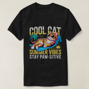 Camiseta Gato de Verão Legal - Vibrações Divertidas de Prai