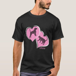 Camiseta Gato E Cão Silhuettes Em Corações Rosa - A preto.