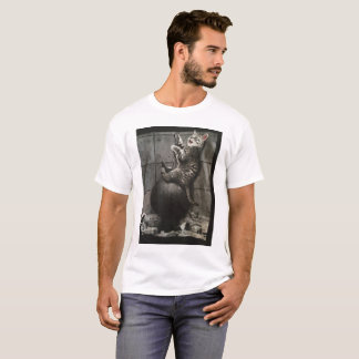 Camiseta gato em uma bola de destruição