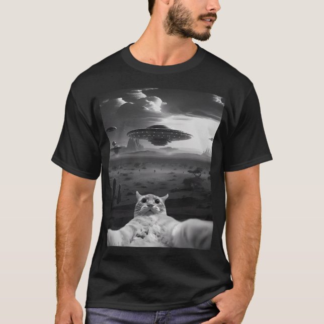 Camiseta Gato Engraçado OVNI Alien (Frente)