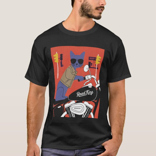 Camiseta Gato Engraçado Pilotando Moto Manga Longa (Frente)