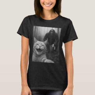 Camiseta Gato Engraçado Surpreende Selfie Feliz Com Doin Pé