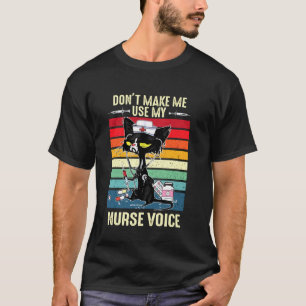 Camiseta Gato Eu Sou Uma Enfermeira Claro Que Estou Louca