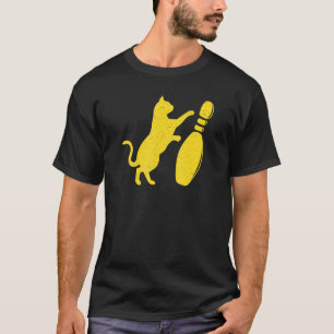 Camiseta Gato Fofo Estilo Distressed Derrubando Pinos de Bo