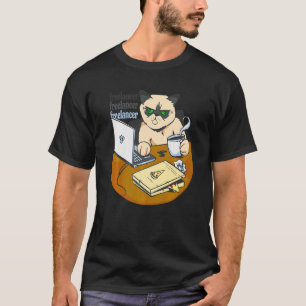 Camiseta gato freelancer trabalhando de casa pizza  café
