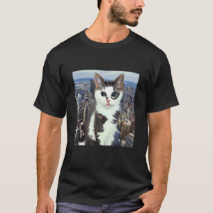 Camiseta Gato Gigante em Manhattan Estranho e Kitten Kitty
