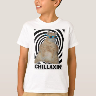 Camiseta Gato Gordo de Chillaxin com óculos de sol e camis