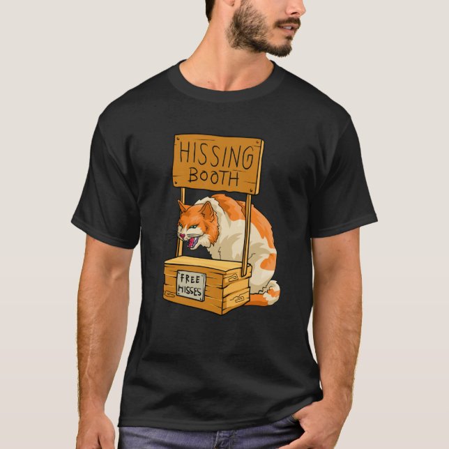 Camiseta Gato Hissing Booth Free Hisses Gatinho Seu Gato (Frente)