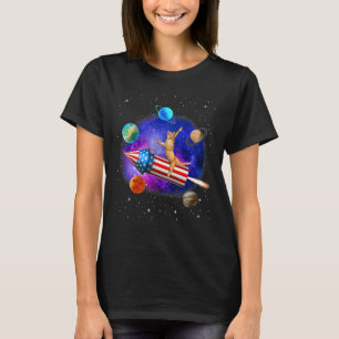 Camiseta Gato Montado em Fogos de Artifício de Foguete Meow