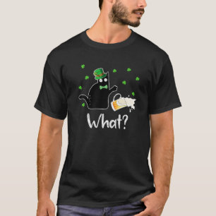 Camiseta Gato Negro Engraçado Empurrando Uma Cerveja Para