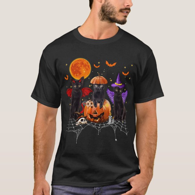 Camiseta Gato Negro Halloween, Gato Negro Sentado Na Pumpki (Frente)