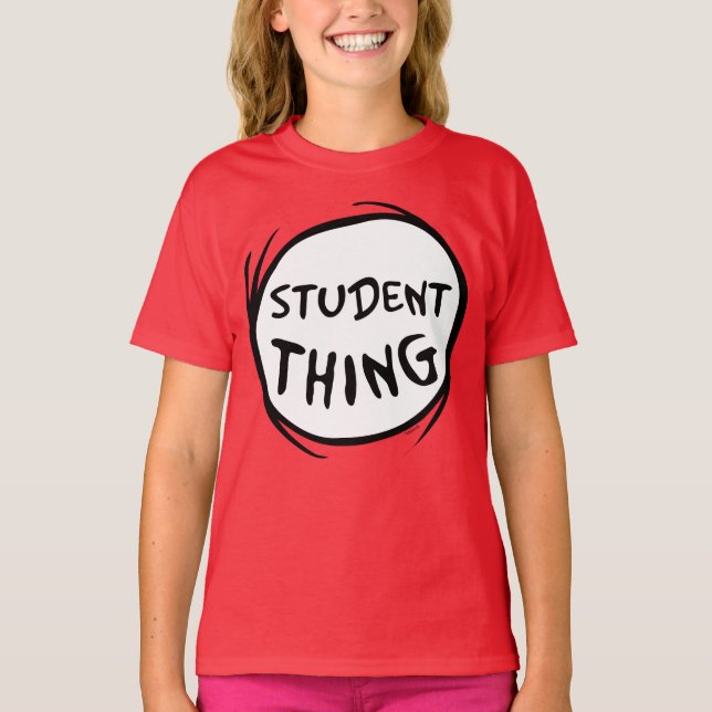 Camiseta Gato no Chapéu Uma Coisa Dois Estudantes (Frente)