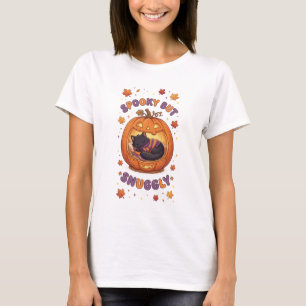 Camiseta Gato Preto Assustador Mas Aconchegante de Hallowee