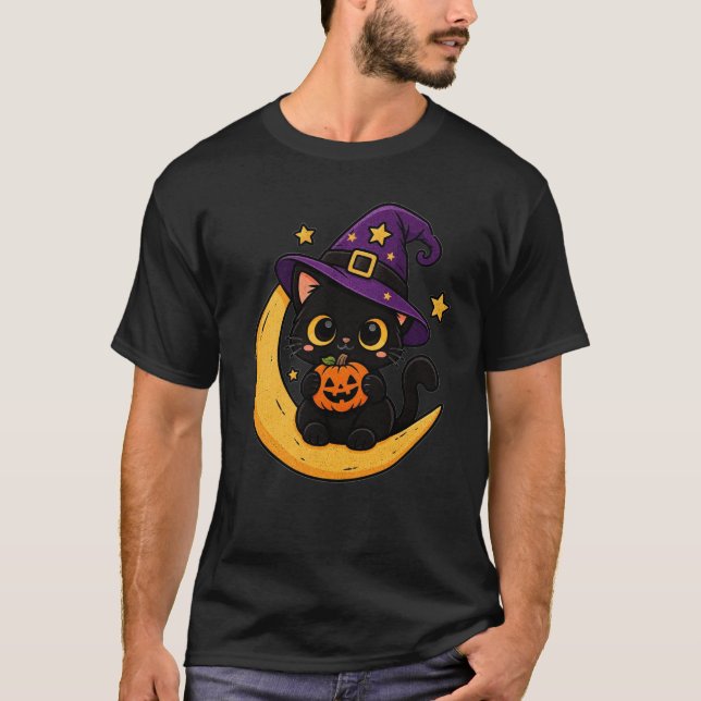 Camiseta Gato Preto Fofo de Halloween na Lua Crescente com  (Frente)