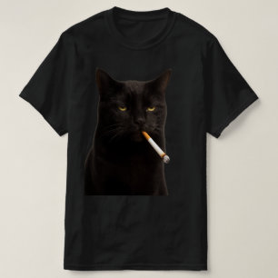Camiseta Gato Preto Fumando Vintage Irônico com Cigarro