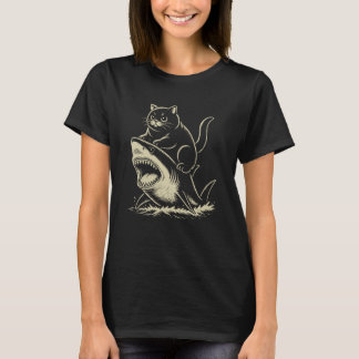 Camiseta Gato Preto Montando Tubarão
