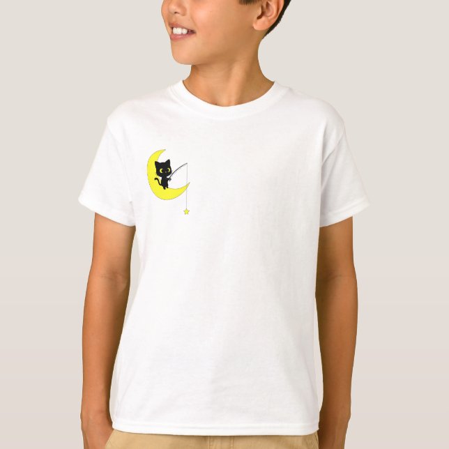 Camiseta Gato Preto Pescando Estrela na Lua Crianças (Frente)